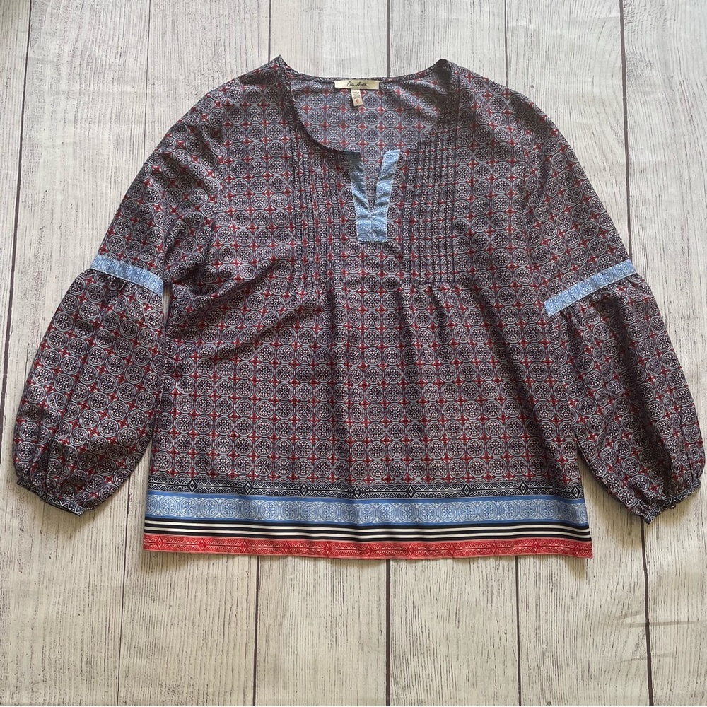 Ella Moon Red & Blue Medallion Print Blouse Size Large